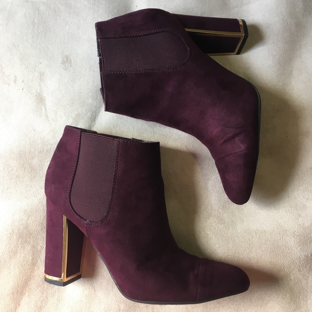 Used burgundy bootie